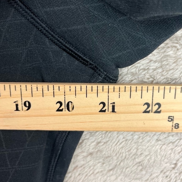 UNDER ARMOUR Womens Zip Up Jacket Black Geometric Print Fleece Neck - Picture 14 of 16